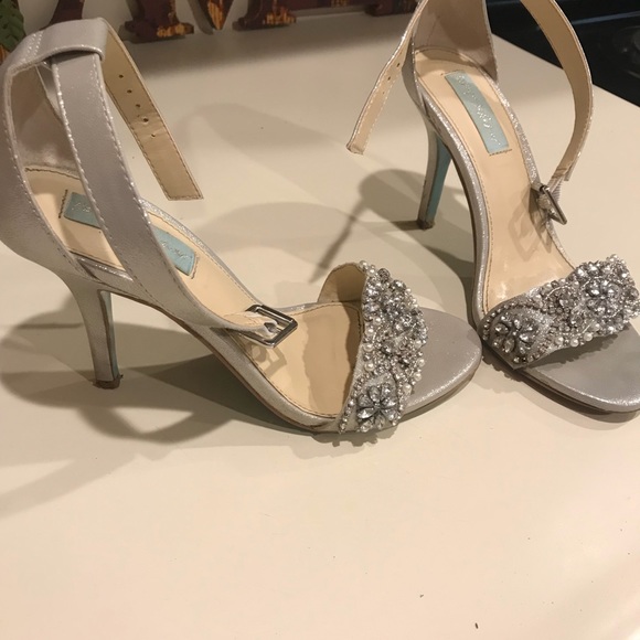 david's bridal betsey johnson shoes
